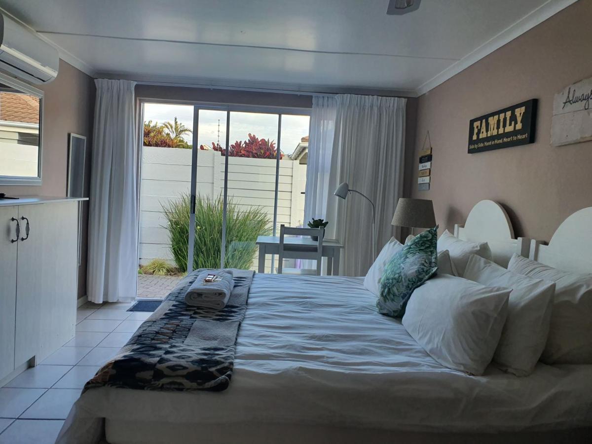 Nahoon Bed & Breakfast East London Esterno foto